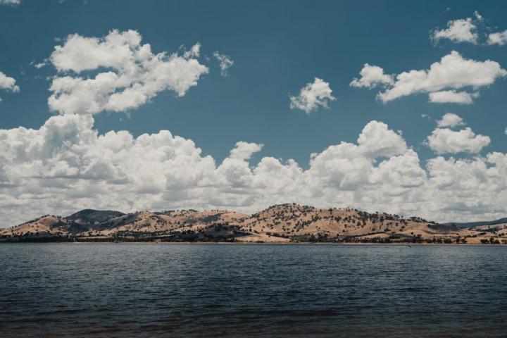 Mountain views over Lake Hume as seen from Ebden, Victoria, near Albury and Wodonga